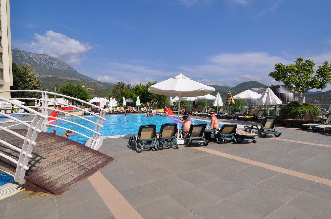 אלאניה Goldcity Hotel מראה חיצוני תמונה