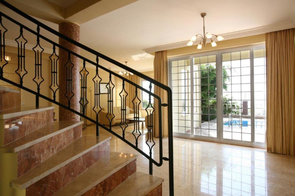 אלאניה Goldcity Hotel מראה חיצוני תמונה